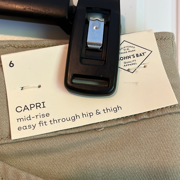 St. John’s Bay Khaki Capri Pants, NWT - Picture 9 of 11